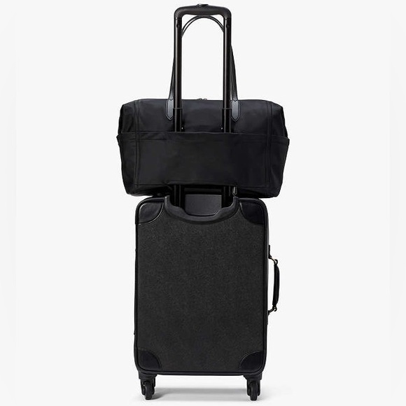 ♠️kate spade Chelsea Large Nylon Weekender Duffle Bag, Black NWT - Picture 15 of 16
